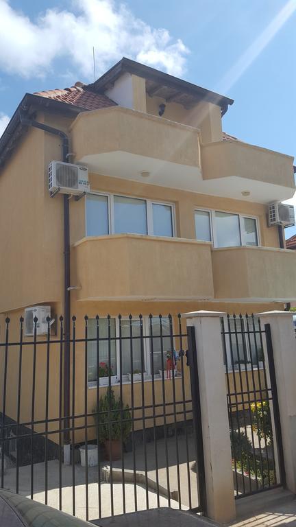 Villa Krisia Apartments Szozopol Kültér fotó